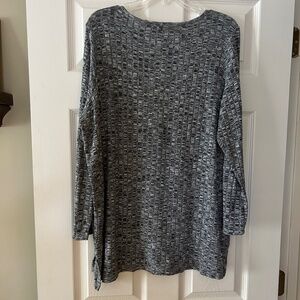 Black and white  sweater tunic